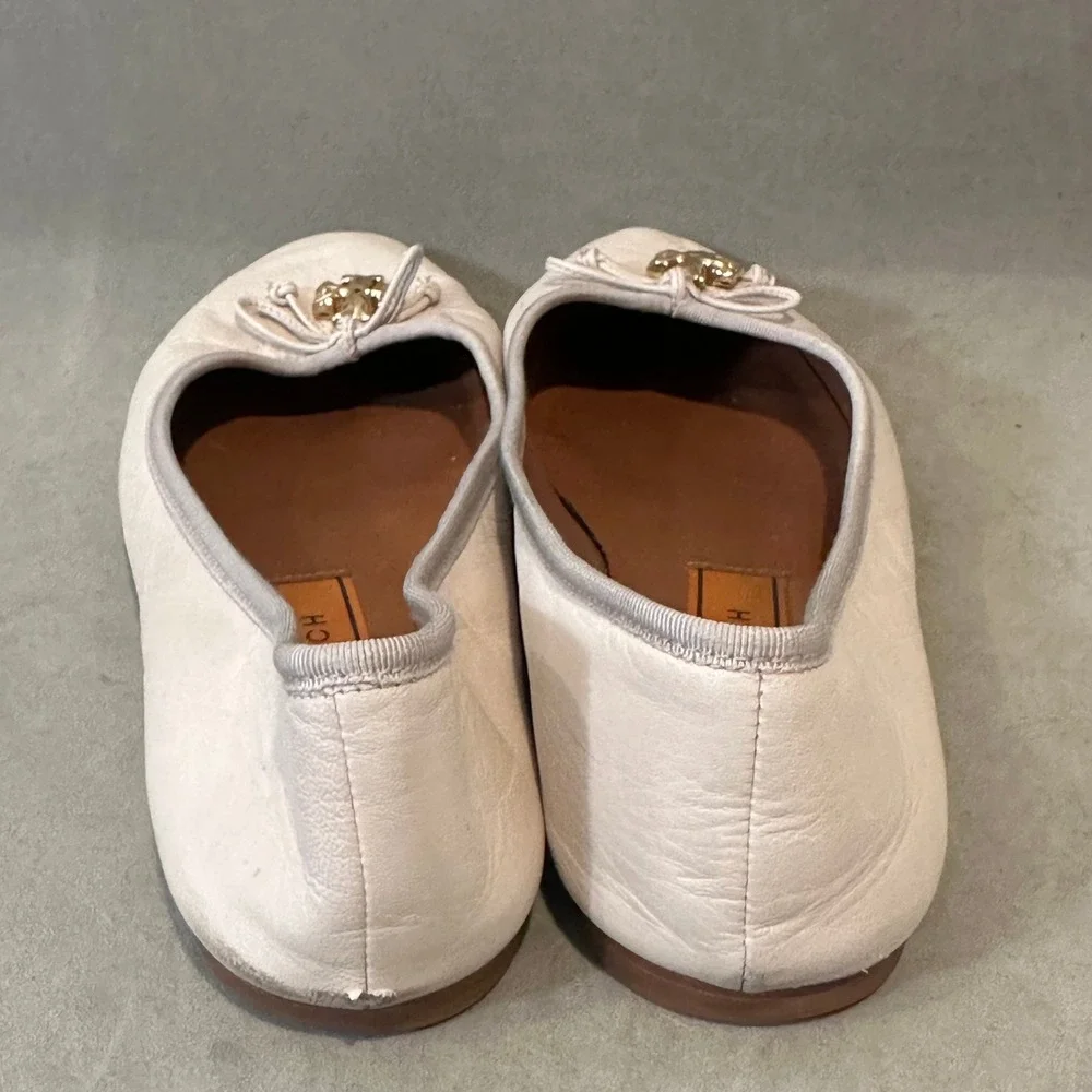 Tory Burch‎ Minnie Travel Ballet Flats Cream Leather Gold Logo Charm Size 9M